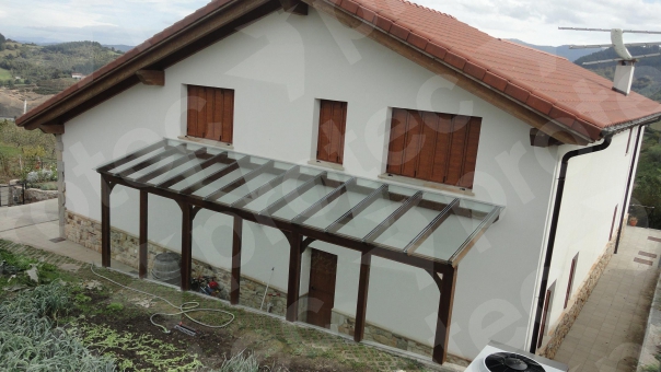 Lee más sobre el artículo Estructura Madera + Cristal