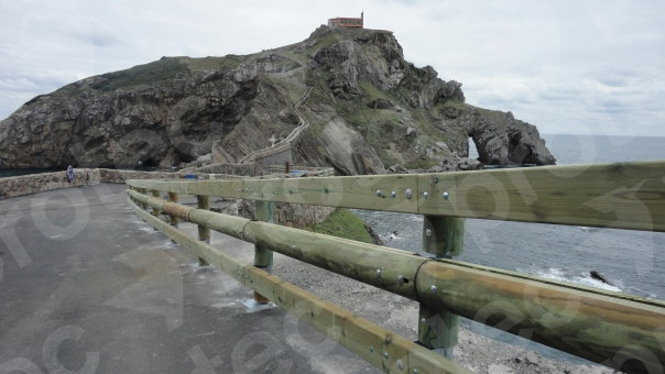 Lee más sobre el artículo Gaztelugatxe Barrera de Seguridad / Mirador