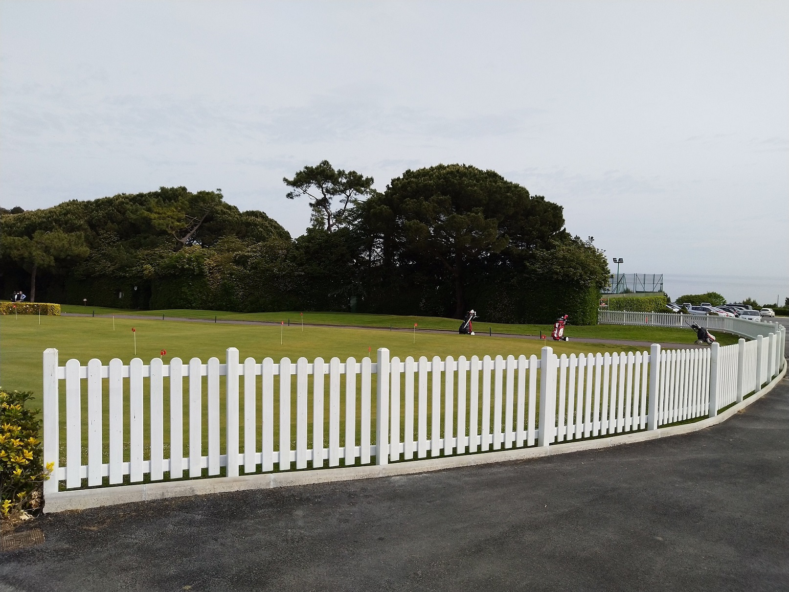 Lee más sobre el artículo Elementos decorativos y cerramientos en campo de Golf